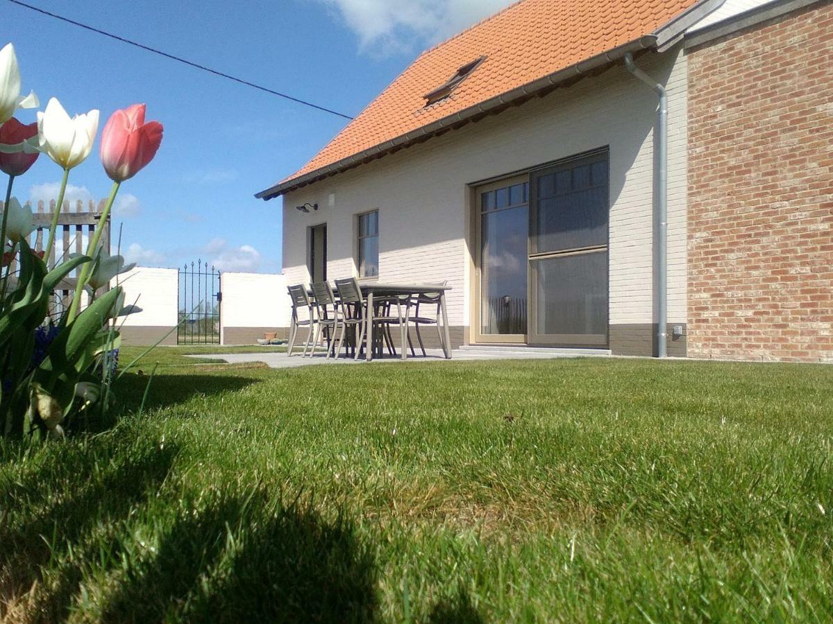 Vila Toetindroaj Kortemark Exteriér fotografie
